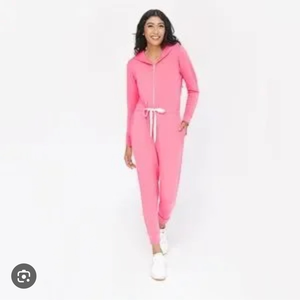 Smash and Tess Shay Romper pink long sleeve with white draw string size xs